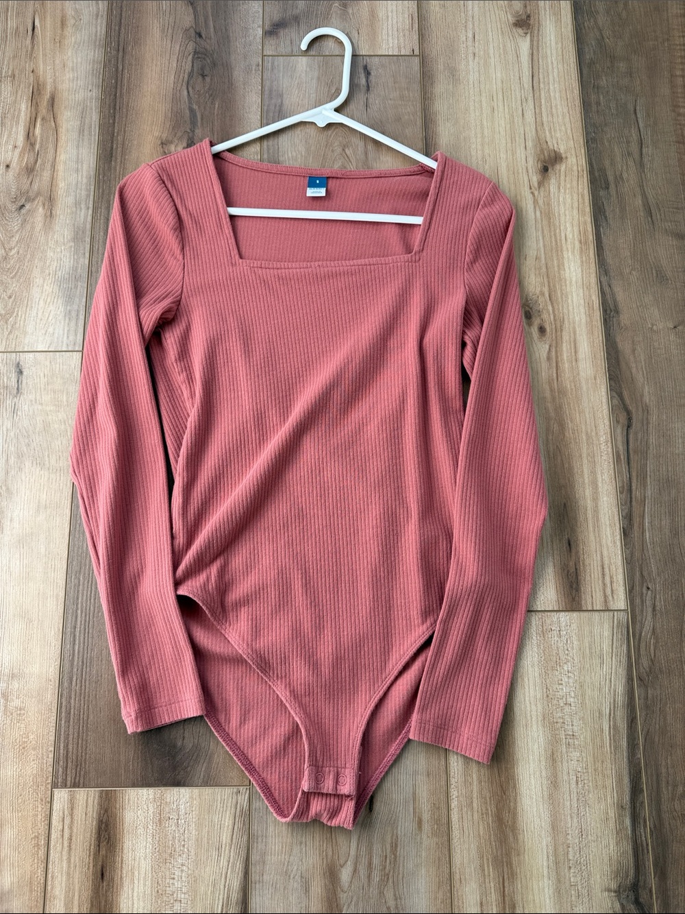 Old Navy Ribbed Square Neck Long Sleeve Bodysuit - Dusty Rose